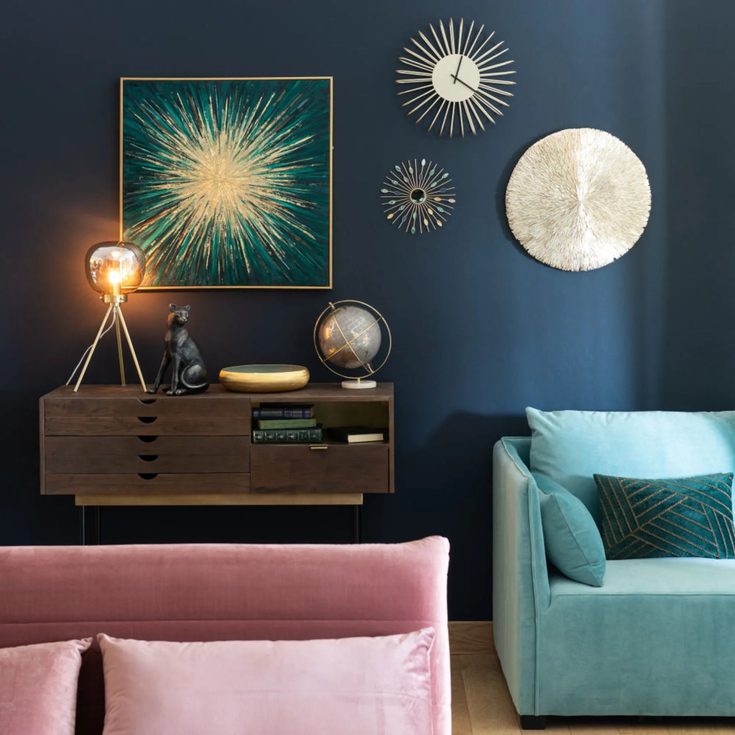 Globus, grau, goldfarben und weiß